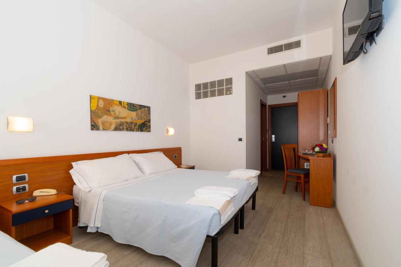 Hotel La Sirenetta Tortoreto Eksteriør bilde