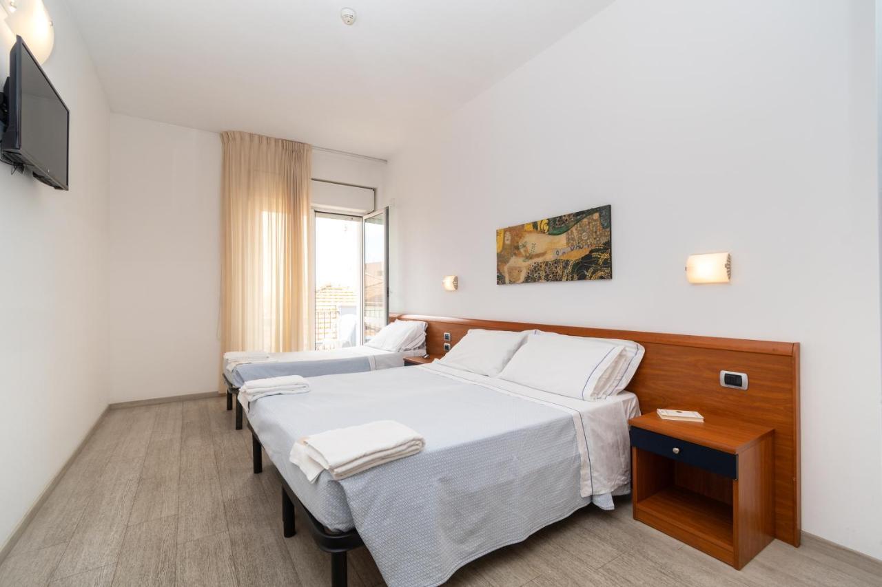 Hotel La Sirenetta Tortoreto Eksteriør bilde